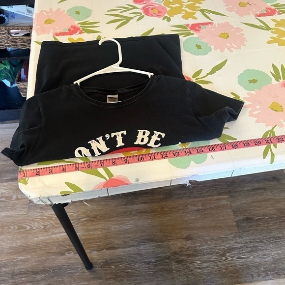 Don't be a salty heifer graphic tee size small - Picture 6 of 6